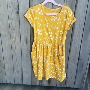 Girls Cat & Jack Yellow Floral Dress with Pockets